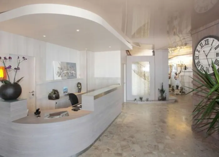 Capo Rosso 4* Piana (Corsica)