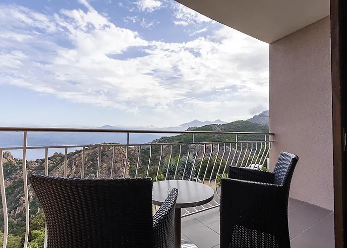 Capo Rosso 4* Piana (Corsica)